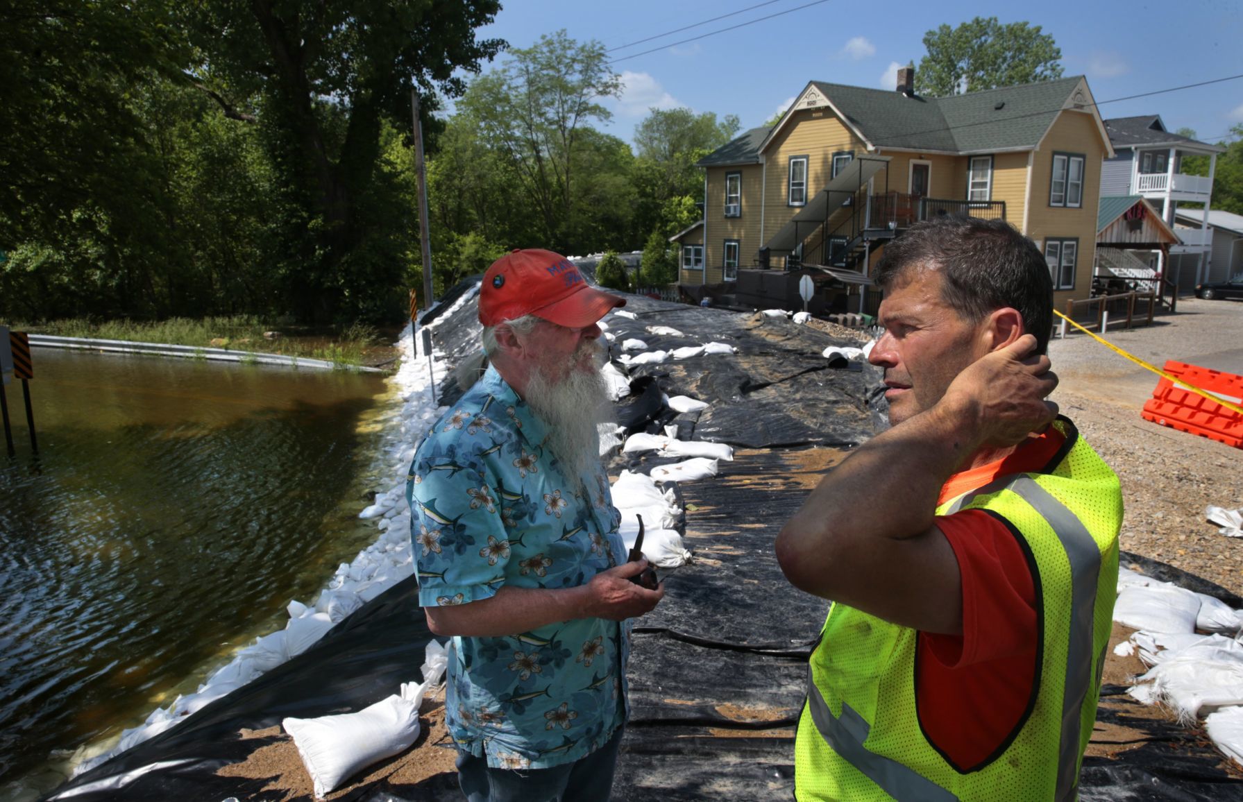 Mississippi River floodwater held at bay by Kimmswick levee